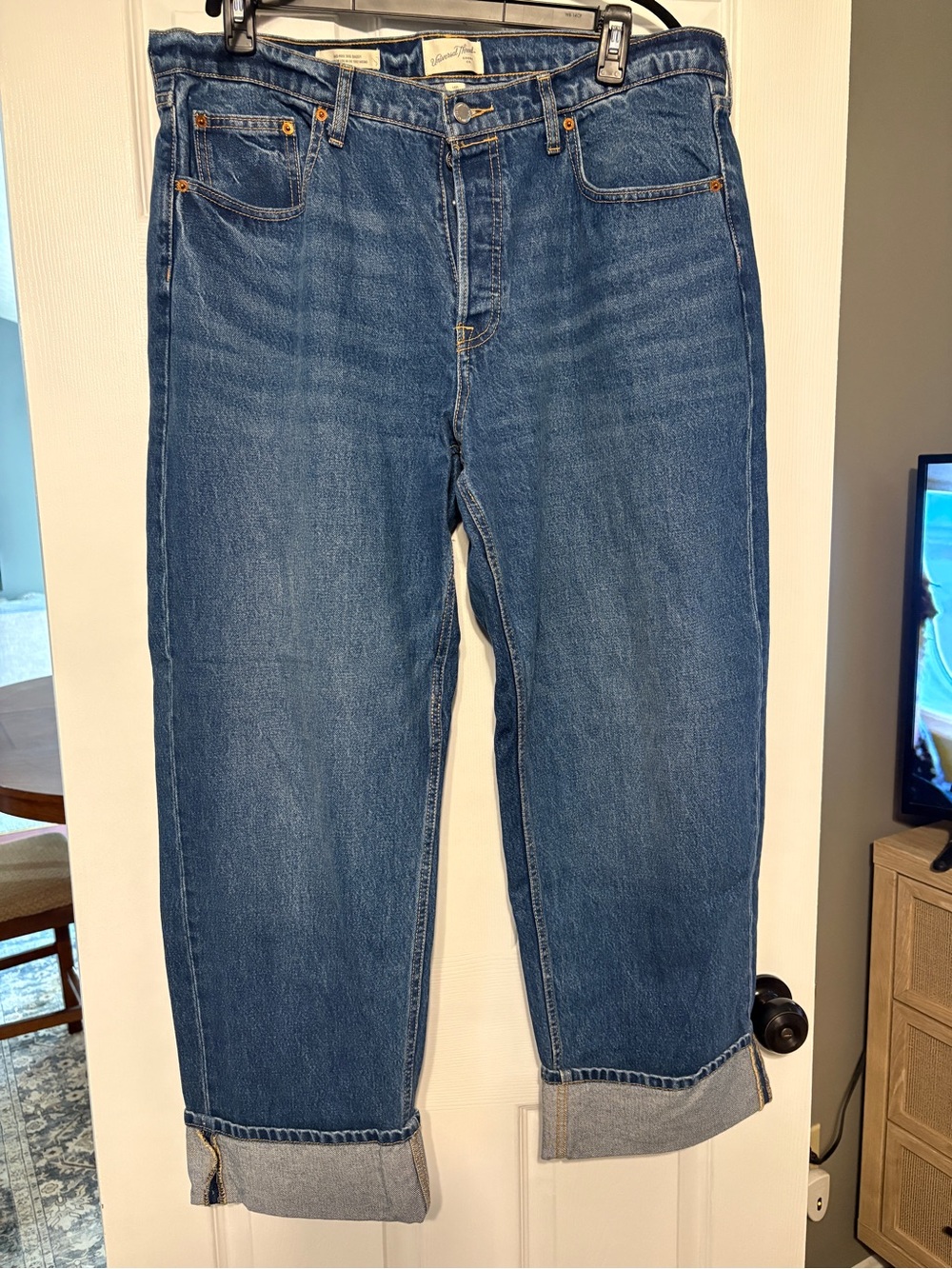 Universal Thread Women’s Blue Wide Leg Cuffed Jeans
